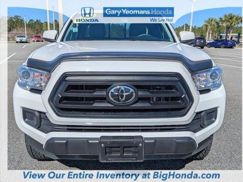 Used 2022 Toyota Tacoma SR image 9