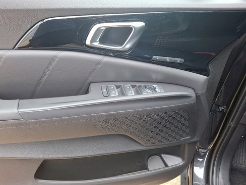 New 2026 Kia Carnival SX Prestige image 8