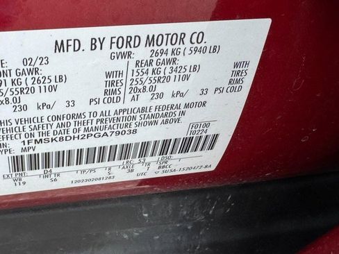 Used 2023 Ford Explorer XLT w/ Equipment Group 202A image 27