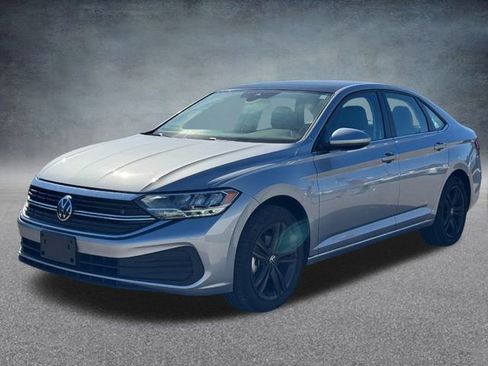 Used 2024 Volkswagen Jetta SE image 7