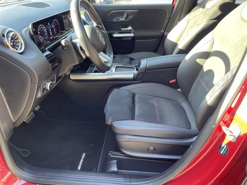 Certified 2025 Mercedes-Benz GLA 250 image 19