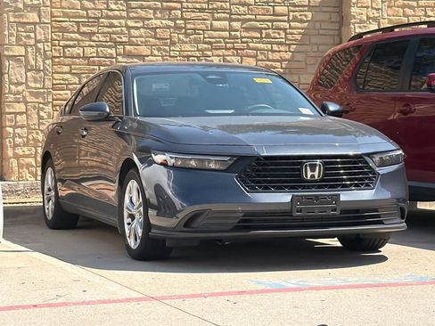 Certified 2023 Honda Accord LX image 3