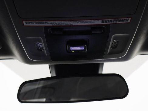 Used 2023 Toyota Camry SE image 24