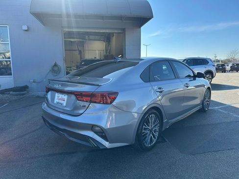 Used 2024 Kia Forte GT-Line w/ GT-Line Premium Package image 7