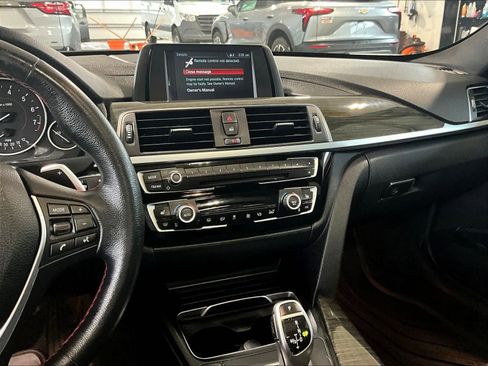 Used 2018 BMW 330i xDrive Sedan w/ Convenience Package image 18