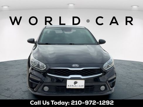 Used 2020 Kia Forte Sedan image 2