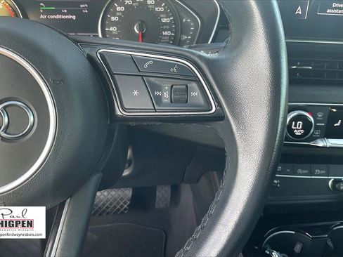 Used 2022 Audi A5 2.0T Premium image 18