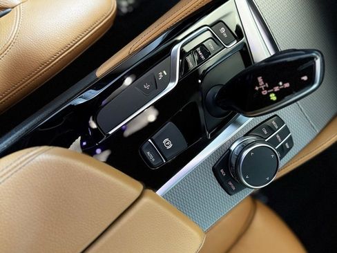 Used 2018 BMW 640i Gran Turismo xDrive w/ M Sport Package image 14