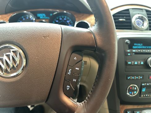 Used 2012 Buick Enclave Leather AWD/4WD image 20