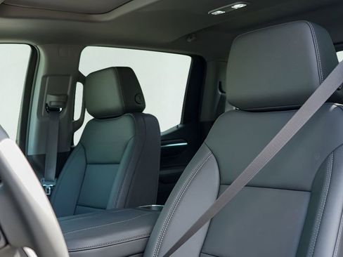 New 2026 GMC Sierra 1500 SLT AWD/4WD image 11