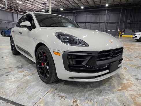Used 2023 Porsche Macan GTS AWD/4WD image 17