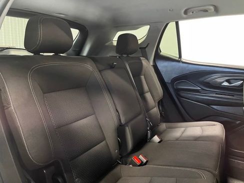 Used 2024 GMC Terrain SLE FWD image 13