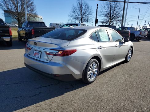 New 2026 Toyota Camry LE image 4
