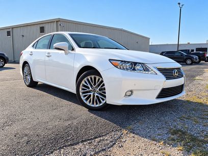 Used 2015 Lexus ES 350 w/ Luxury Package