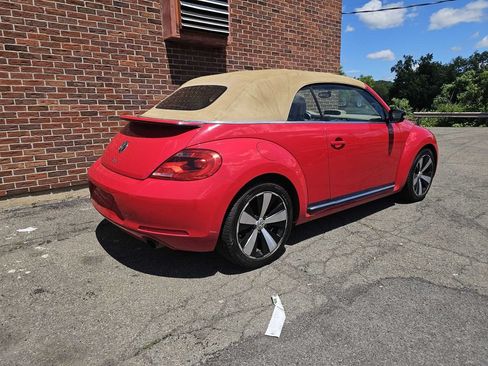 Used 2013 Volkswagen Beetle 2.0T FWD image 2
