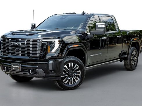 Used 2024 GMC Sierra 2500 Denali Ultimate w/ Max Trailering Package AWD/4WD image 4