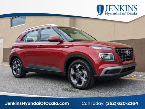 New 2025 Hyundai Venue SEL image 1