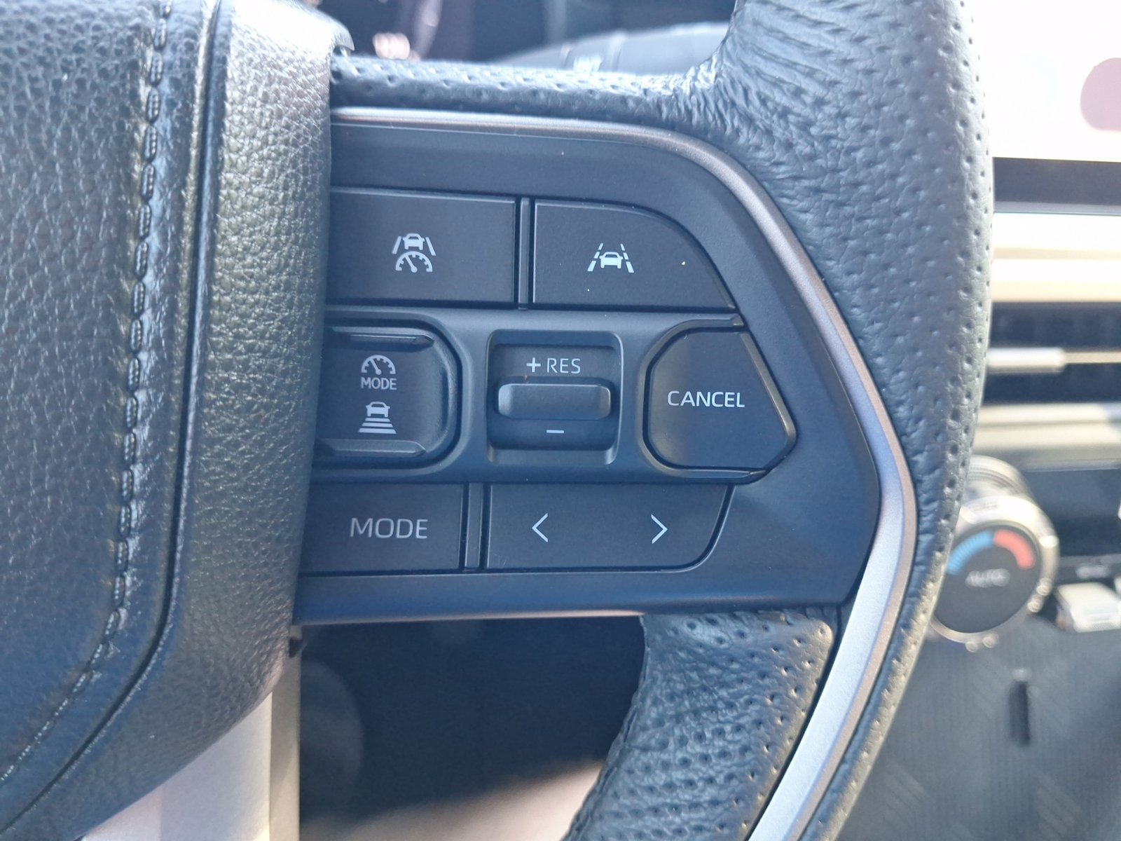 Used 2025 Toyota Tacoma TRD Off-Road AWD/4WD image 21