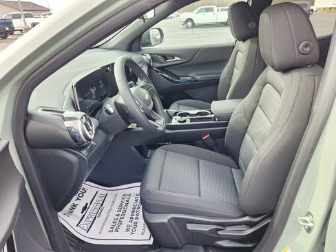 New 2026 Chevrolet Equinox LT image 9