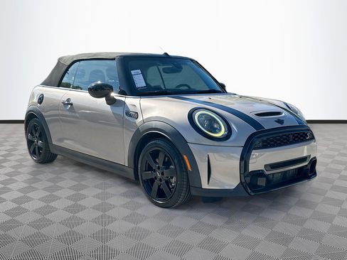 Used 2023 MINI Cooper S image 1