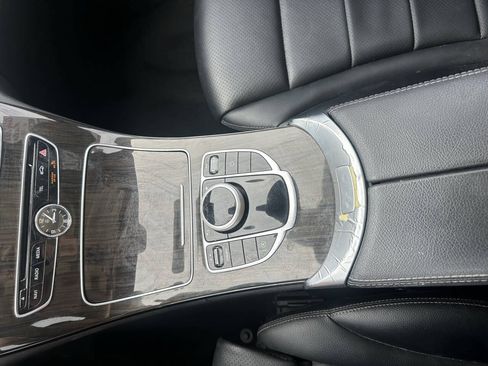 Used 2017 Mercedes-Benz C 300 4MATIC Sedan image 20