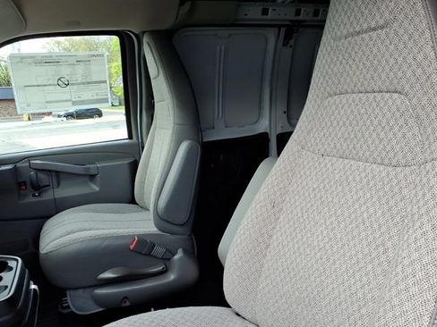 New 2026 GMC Savana 2500 w/ Driver Convenience Package RWD image 18