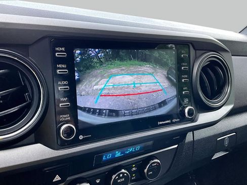 Certified 2021 Toyota Tacoma TRD Sport AWD/4WD image 27