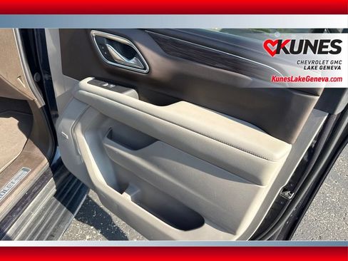 Used 2024 Chevrolet Tahoe LT AWD/4WD image 23