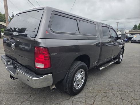 Used 2017 RAM 2500 Tradesman w/ Chrome Appearance Group RWD image 15
