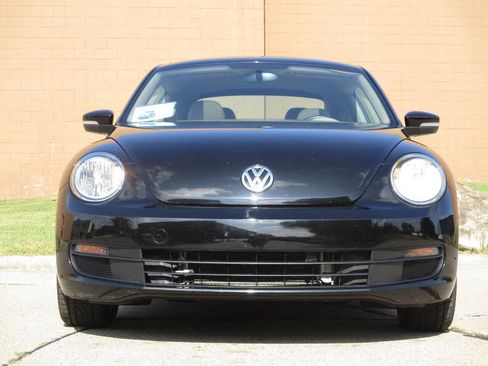 Used 2015 Volkswagen Beetle 1.8T FWD image 68