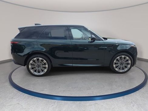 New 2026 Land Rover Range Rover Sport Dynamic SE AWD/4WD image 4