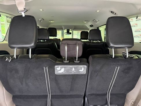 Used 2020 Chrysler Pacifica Touring-L FWD image 26