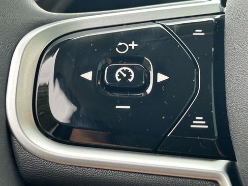 New 2026 Volvo XC90 B5 Ultra image 22