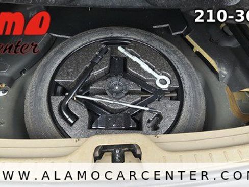 Used 2011 Volvo XC60 3.2 R-Design FWD image 25