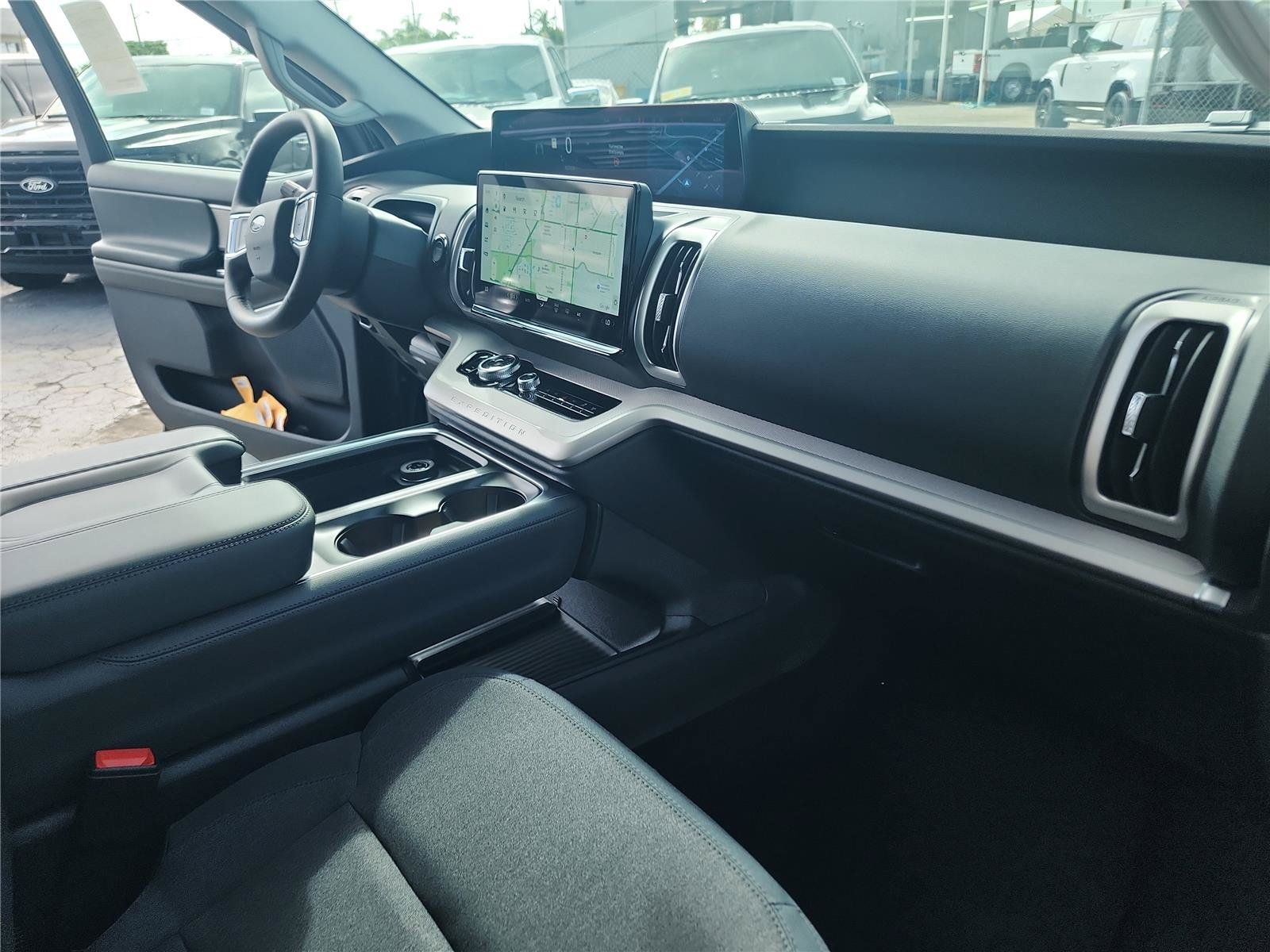New 2027 Ford Expedition Active RWD image 27