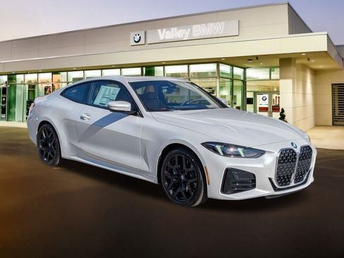 New 2026 BMW 430i Coupe image 1