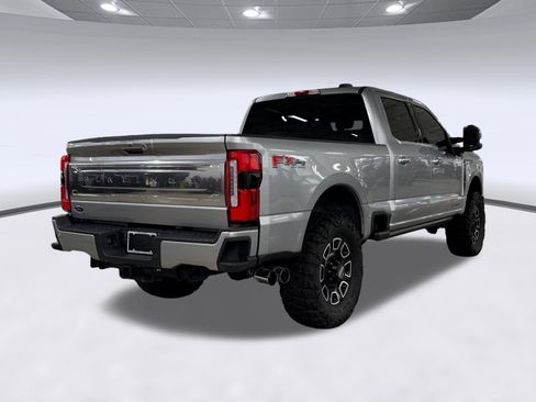 Used 2024 Ford F350 Platinum w/ FX4 Off-Road Package AWD/4WD image 9