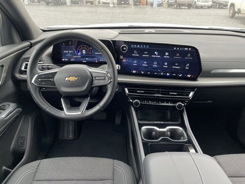 New 2026 Chevrolet Traverse LT w/ Driver Confidence Package image 22