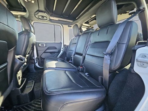 Used 2021 Jeep Wrangler Unlimited Sahara w/ Cold Weather Group image 13