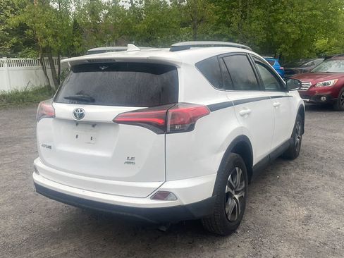 Used 2018 Toyota RAV4 LE w/ All Weather Liner Package AWD/4WD image 10