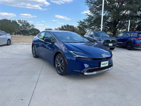 New 2026 Toyota Prius XLE image 7