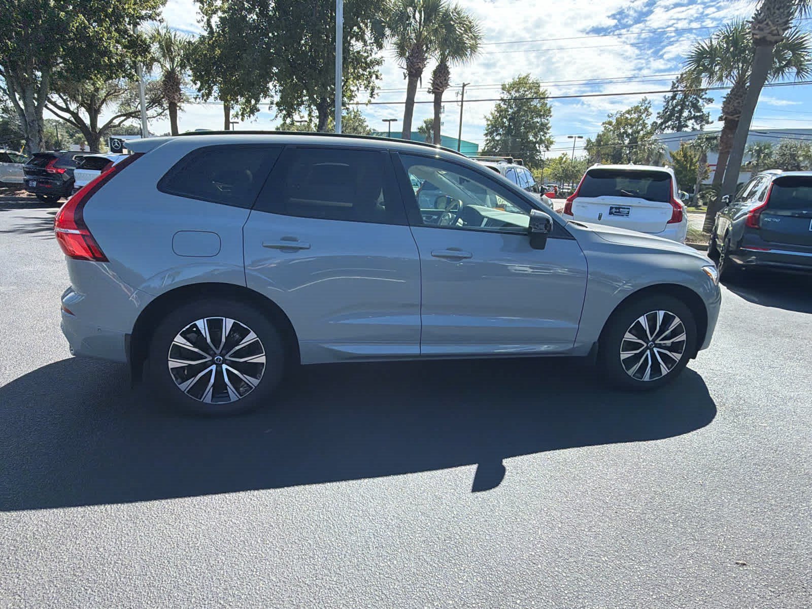Used 2024 Volvo XC60 B5 Plus w/ Climate Package AWD/4WD image 19