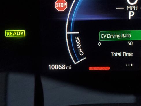 Certified 2025 Toyota Camry LE image 24