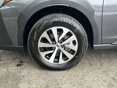 Certified 2025 Subaru Outback Premium AWD/4WD image 10