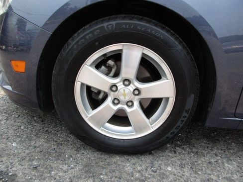 Used 2014 Chevrolet Cruze LT FWD image 14