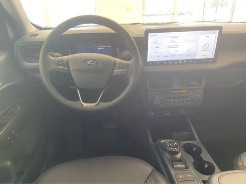 New 2026 Ford Maverick Lariat w/ Black Appearance Package image 18