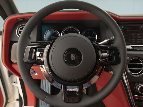 Used 2023 Rolls-Royce Cullinan image 44