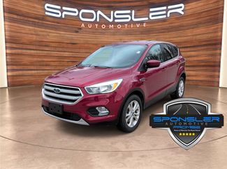 Used 2017 Ford Escape SE video 1