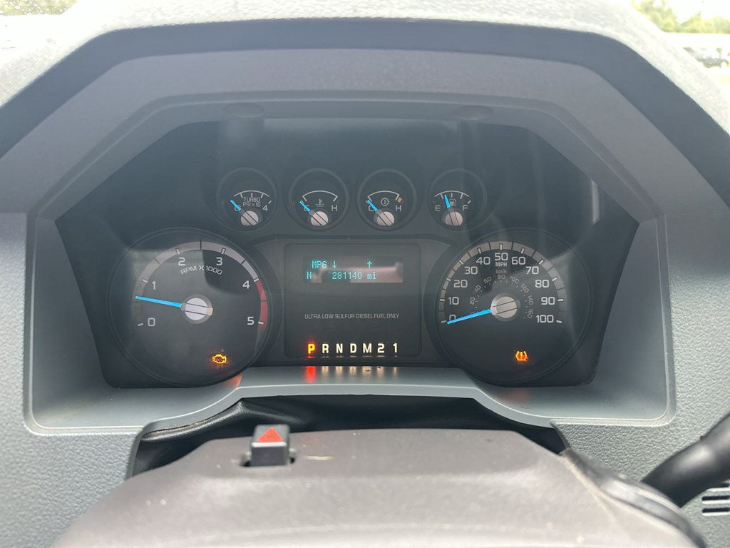 Used 2013 Ford F250 XLT w/ Chrome Pkg AWD/4WD image 20