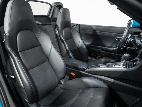 Used 2018 Porsche 718 Boxster S image 37